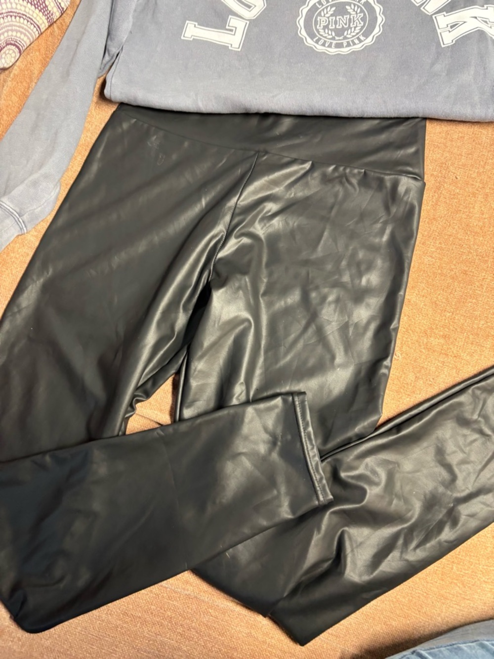 Black Faux Leather Leggings - Picture 4 of 7